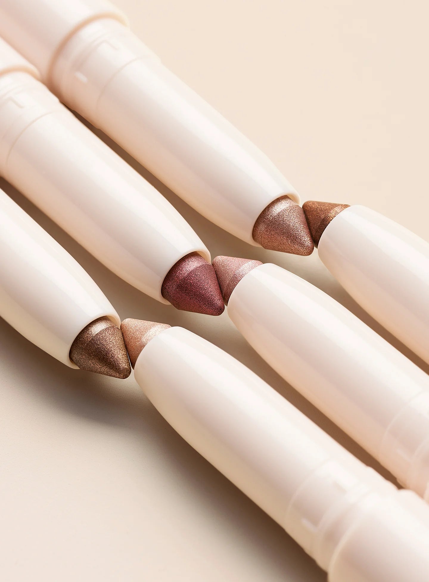 Rare Beauty All of the Above Weightless Eyeshadow Stick сянка стик