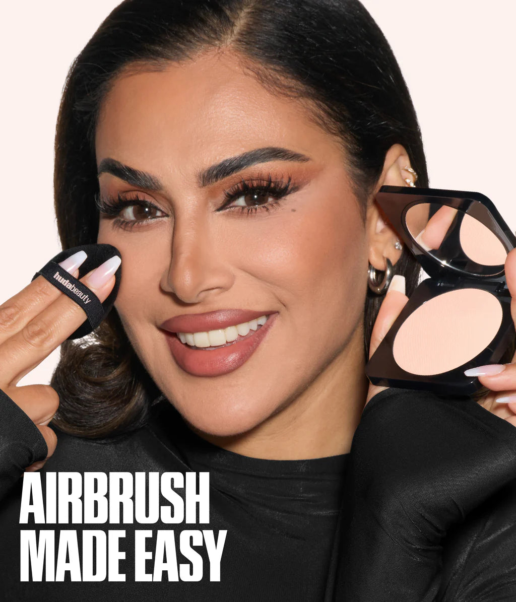 Huda Beauty Easy Bake pressed powder пудра