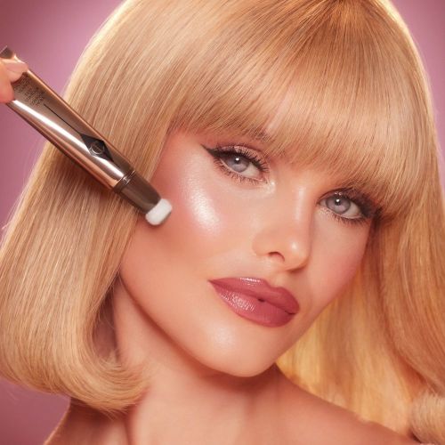 Charlotte Tilbury Hollywood Contour Wand течен контур