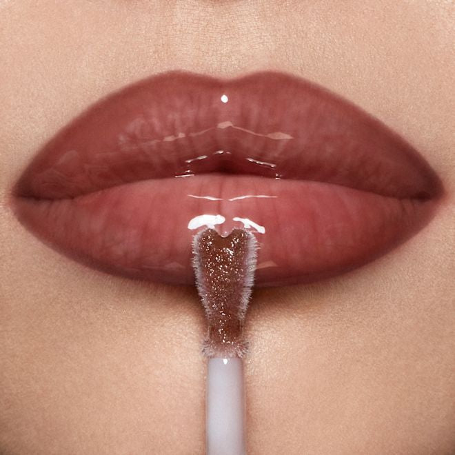 Charlotte Tilbury Collagen Lip Bath гланц за устни с колаген